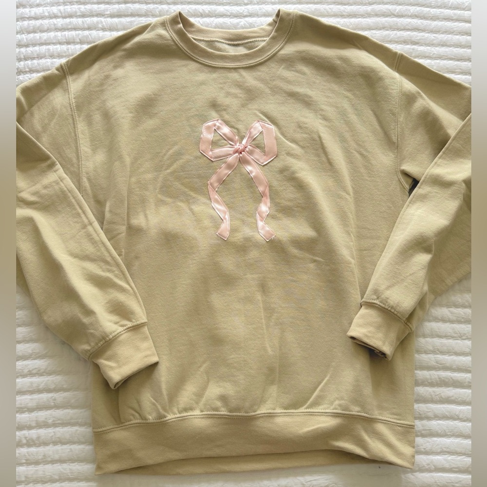 custom made coquette bow crewneck sweatshirt size medium